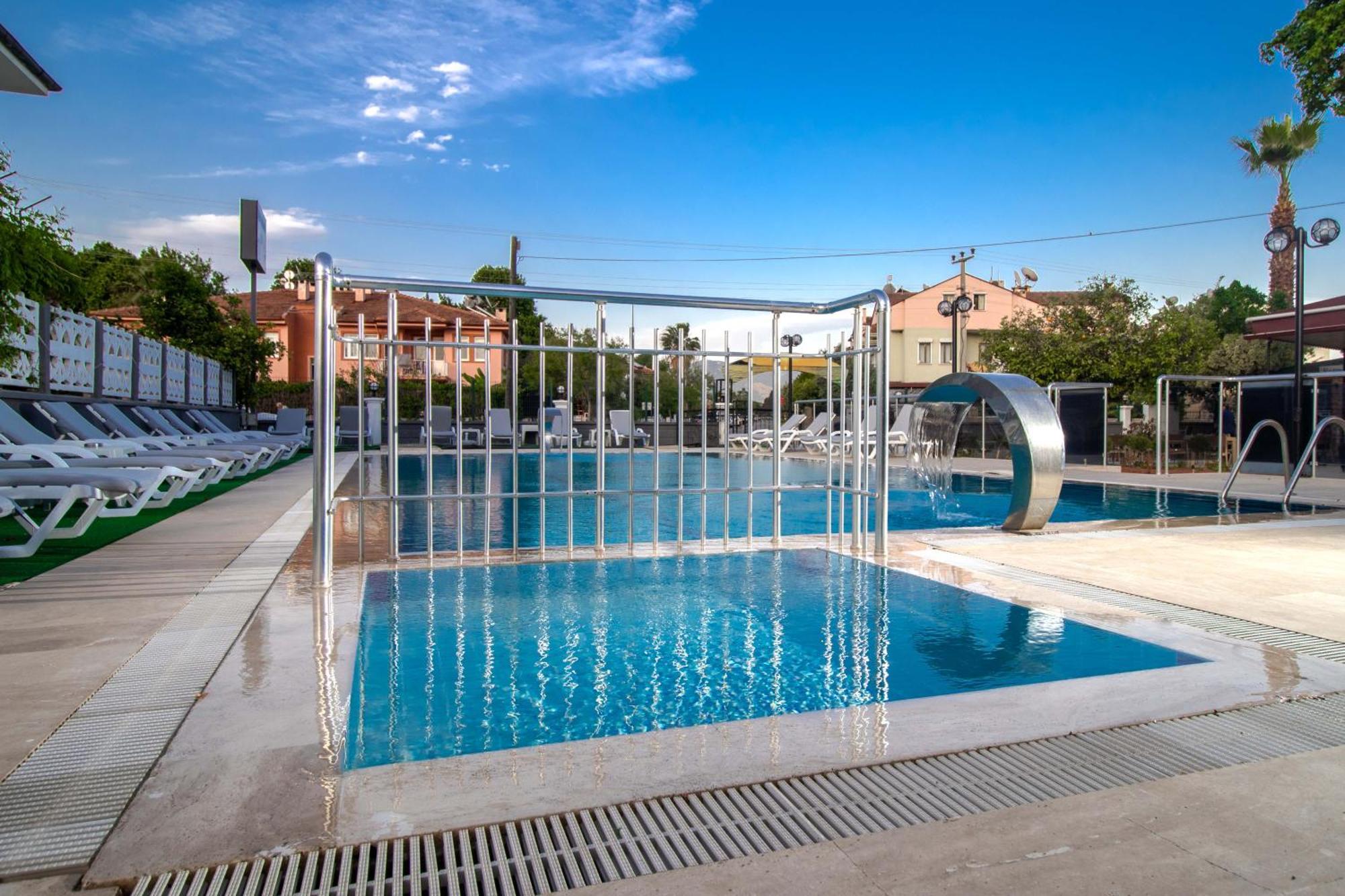 Sirin Baba Otel Fethiye Kültér fotó